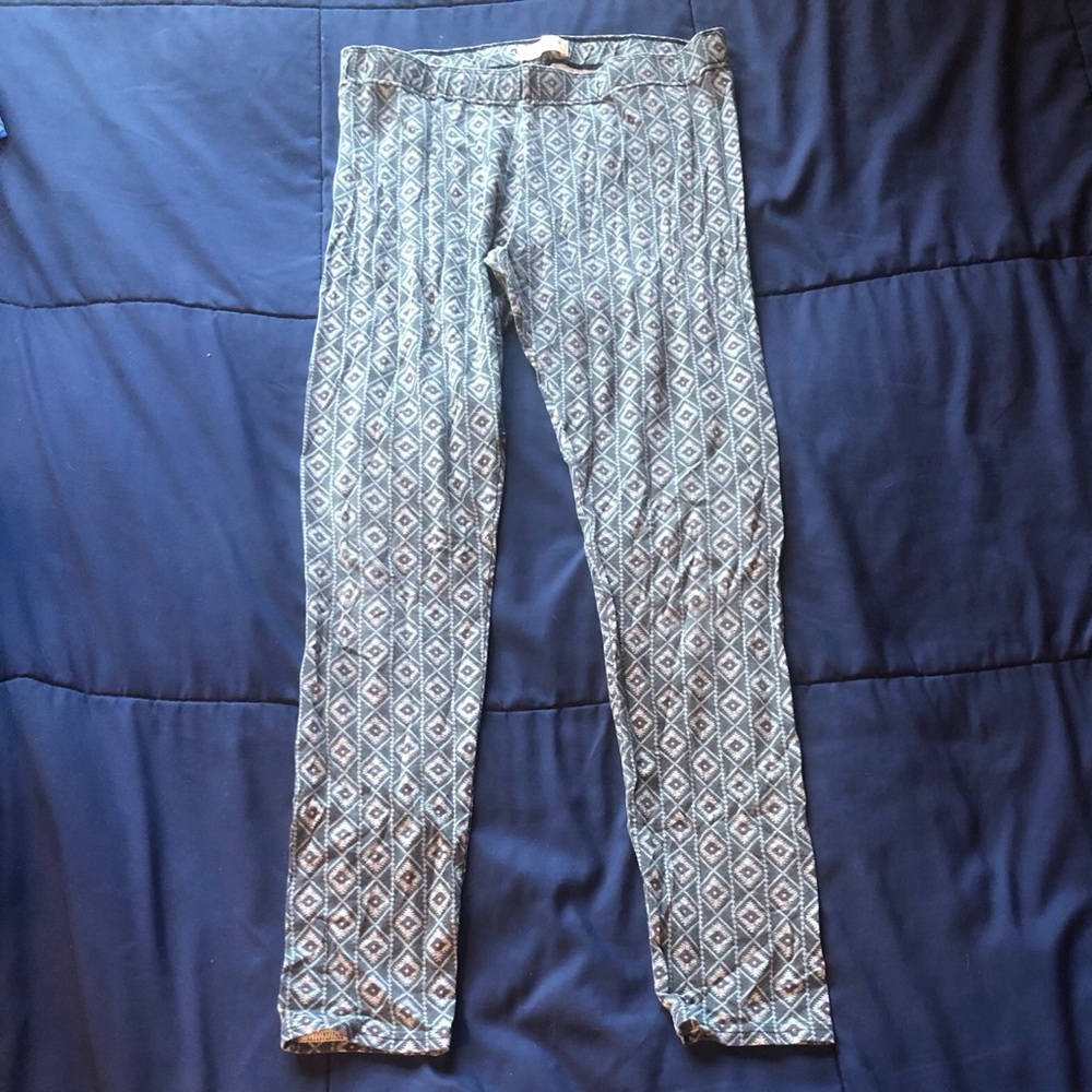 Patterned leggings